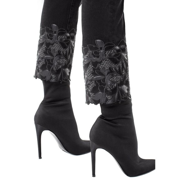 Liverpool Kayden Floral Embroidered Cropped Jeans - Picture 3 of 9